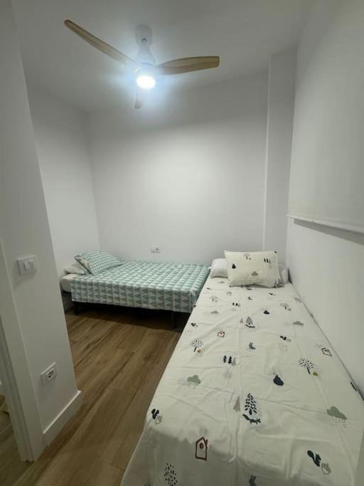 Gran Apartamento A Pie De Calle Валенсія Екстер'єр фото